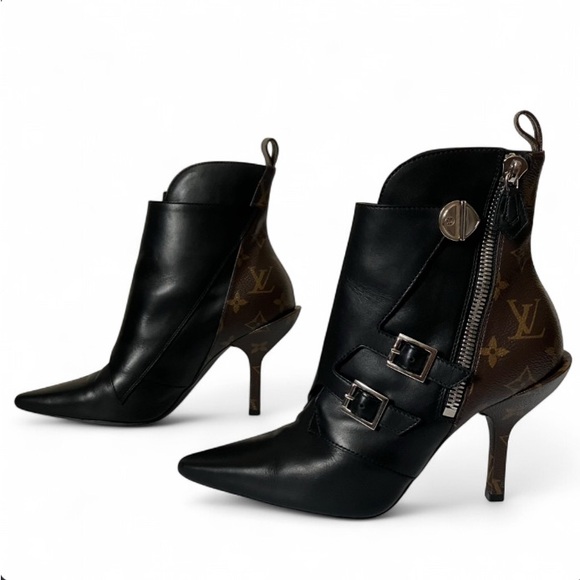 Louis Vuitton Black Leather LV Logo Janet Ankle Buckle Heeled Boots size 38 - Picture 2 of 15